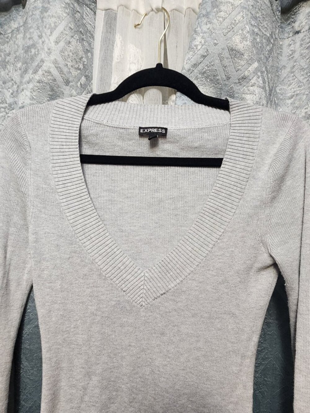 Express sweater - Picture 2 of 6